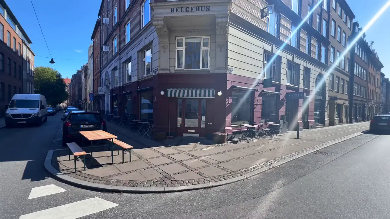 Facaden hos Lagoni & Co. på hjørnet af Ryesgade 76